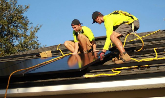 Solar panels have become increasingly popular in the state of Texas, as more and more homeowners are looking for ways to reduce their carbon footprint and save money on their energy bills. And one of the most common methods of installing solar panels in Texas is by mounting them on roofs.